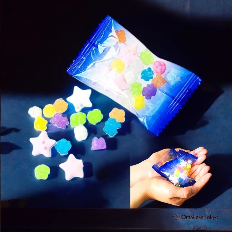 Sachet de Ramune et Konpeito en forme d'étoile, assortis