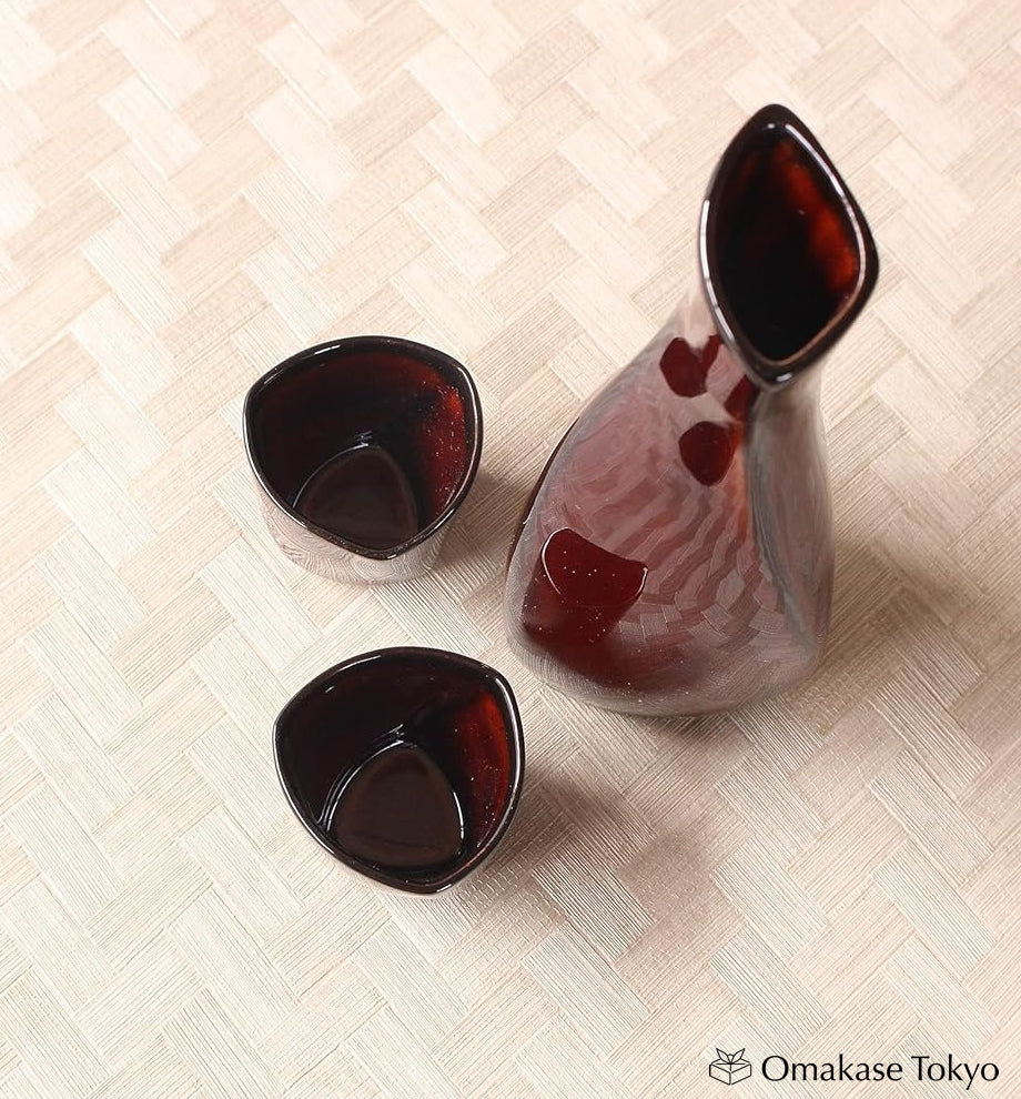 Ale-net Lacquered Folded Tokkuri (Small) & 2 Sake Cups Set, Mino Ware Ceramic