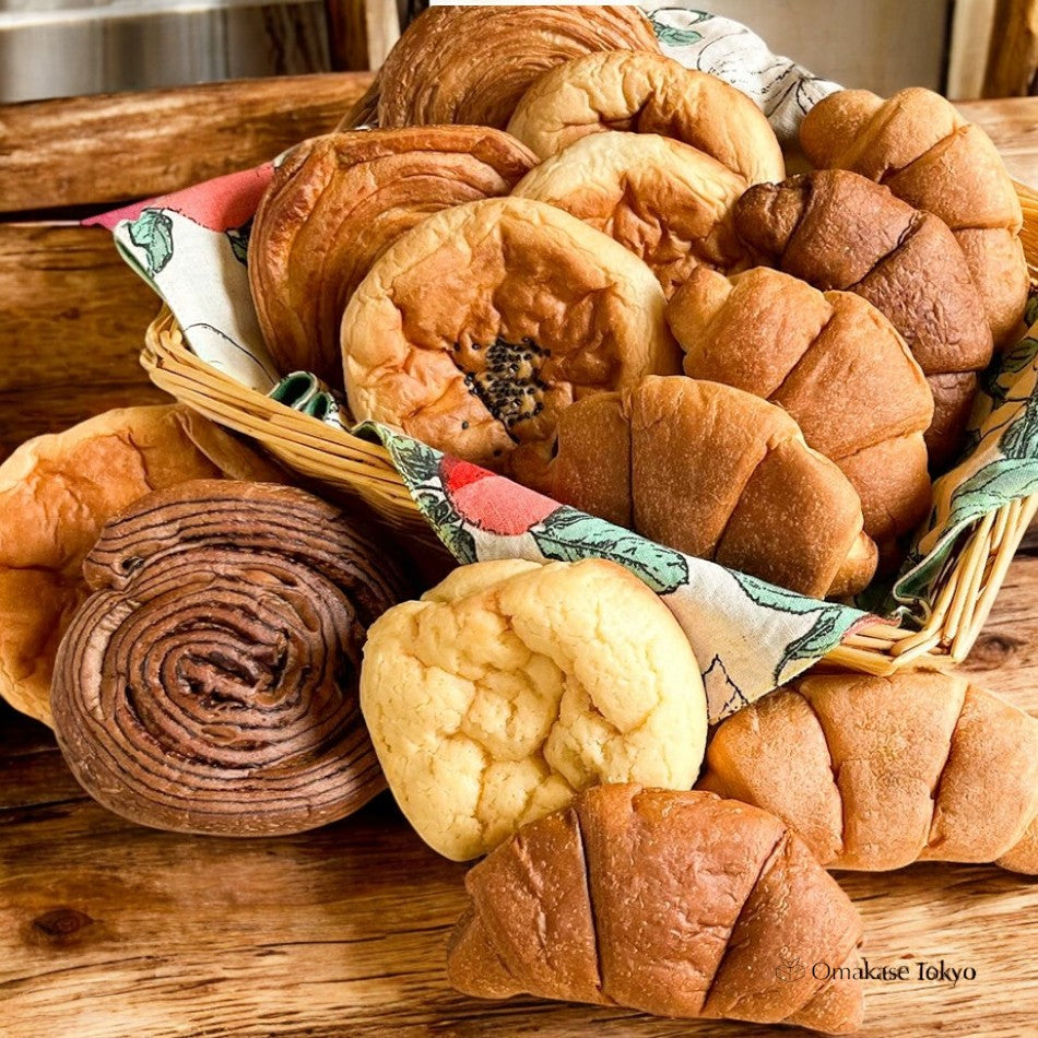 Boîte à pain longue durée de pain sucré japonais assorti par Como's Bakery 11 saveurs (14 pièces)