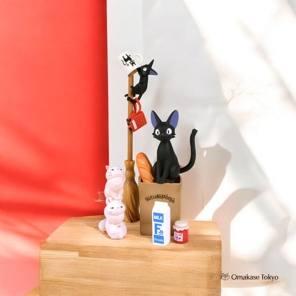 Collection de figurines du service de livraison de Nose-Chara Kiki
